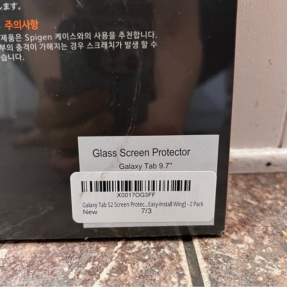 SPIGEN Tempered Glass Screen Protector Galaxy Tab S2, 9.7” - Picture 5 of 6